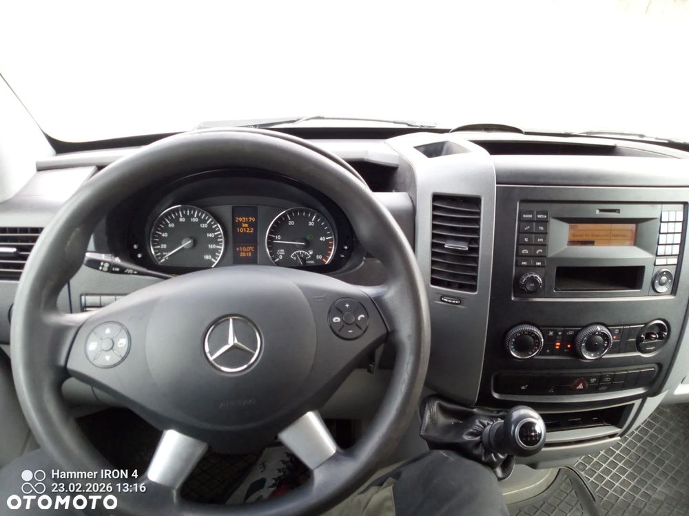 Mercedes-Benz Sprinter - 8