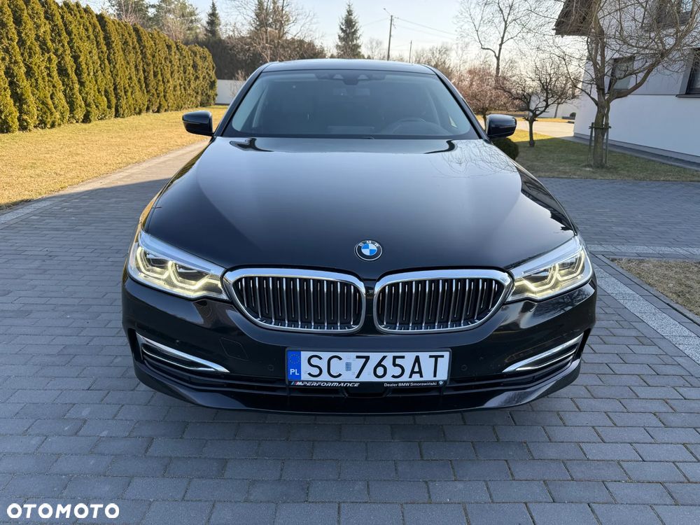 BMW Seria 5 530d xDrive Sport-Aut Luxury Line - 3