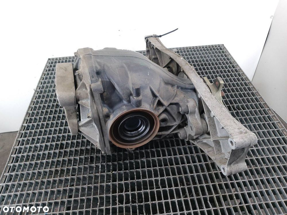 DYFERENCJAŁ TYŁ MAYBACH X222 A2213510508 6.0 V12 - 1