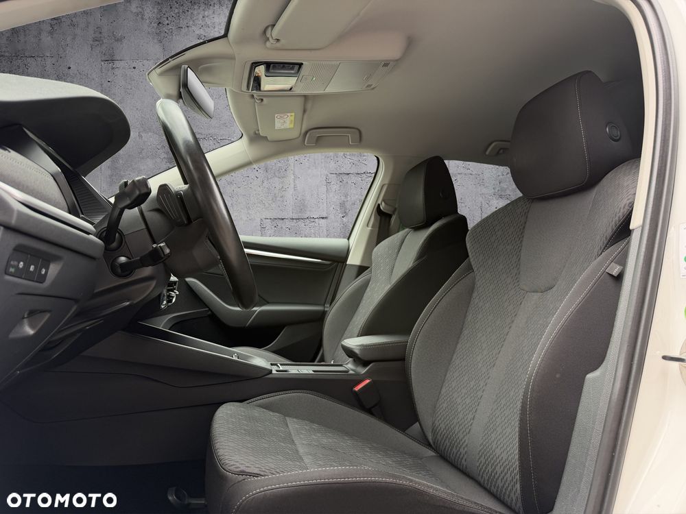 Skoda Octavia 2.0 TDI DSG Style - 16