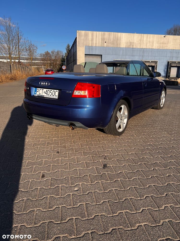 Audi A4 Cabrio 2.4 - 5