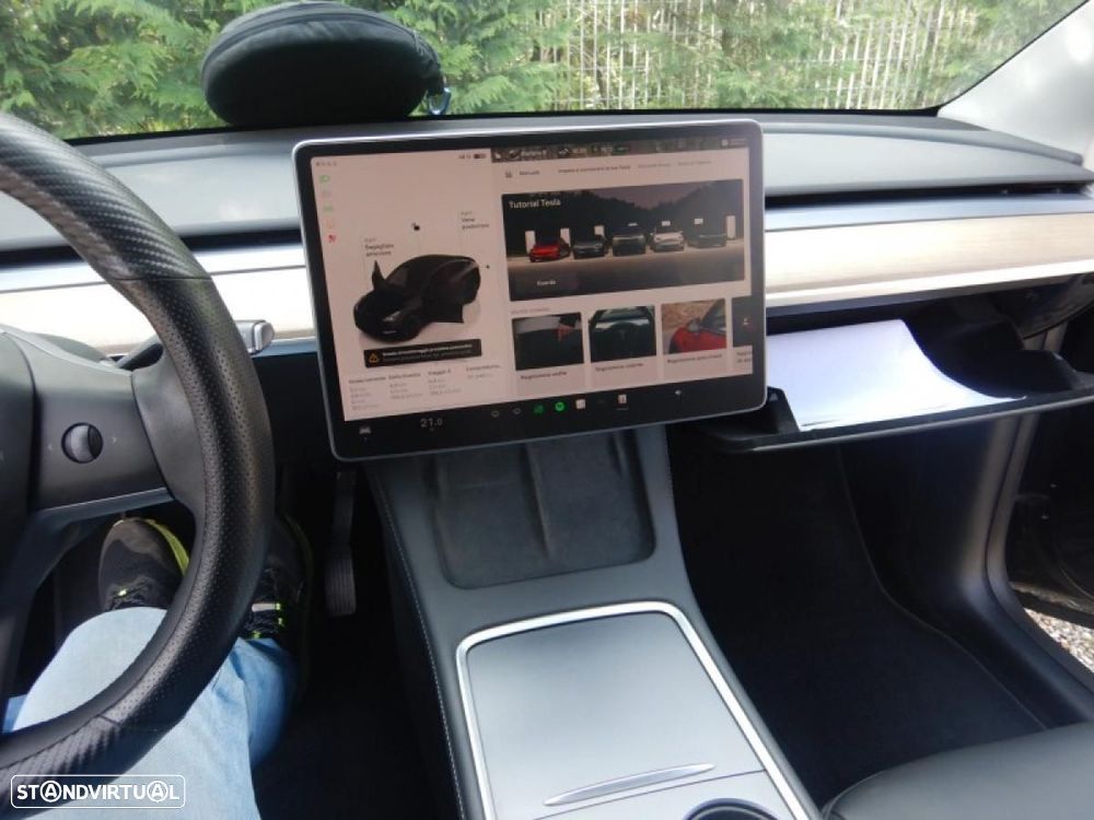 Tesla Model Y Long Range Dual Motor AWD - 5