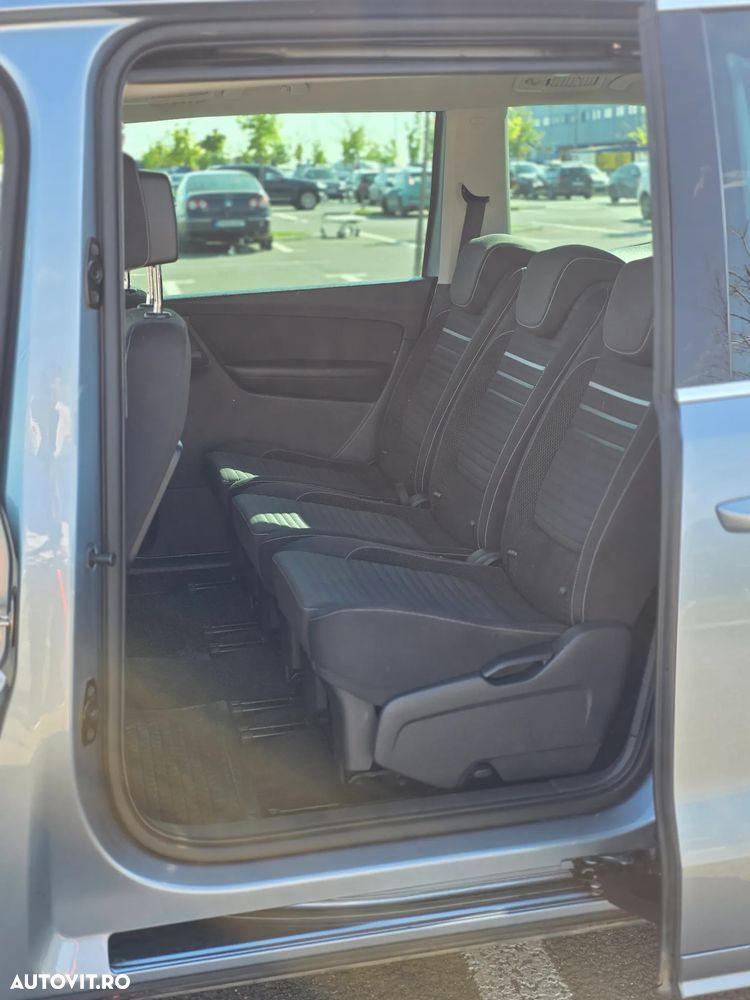 Volkswagen Sharan 2.0 TDI DSG BlueMotion Technology Highline - 10