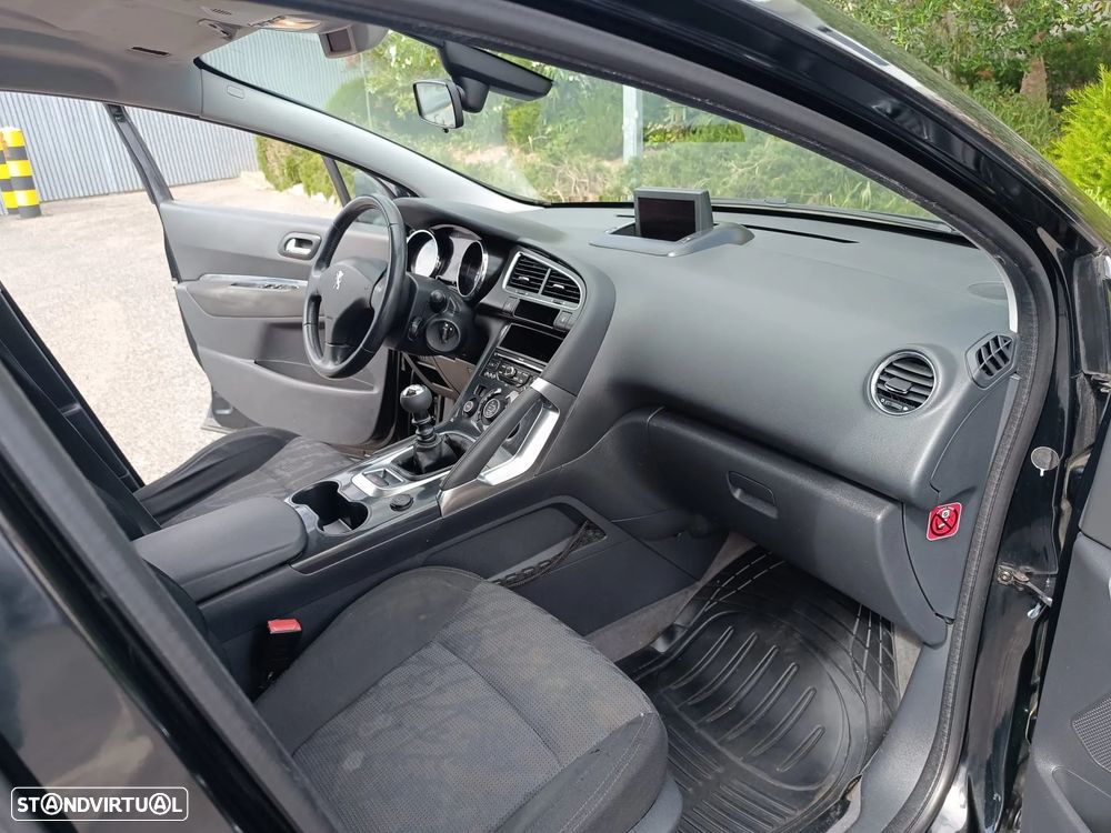 Peugeot 3008 1.6 HDi Executive - 10