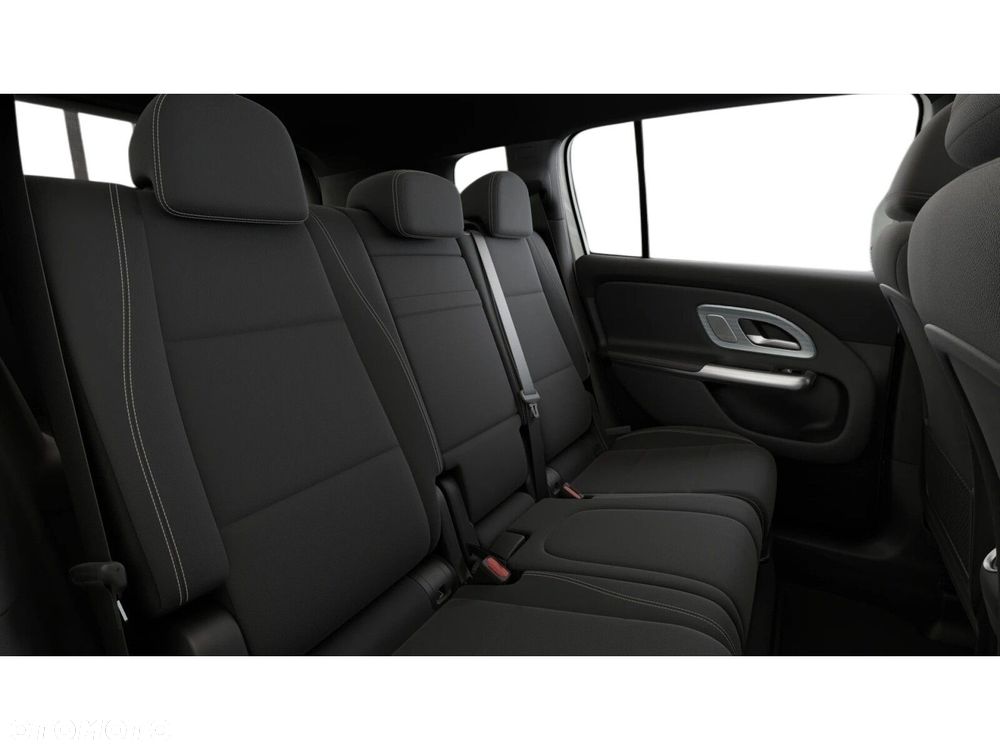 Mercedes-Benz GLB 200 mHEV 8G-eDCT - 11