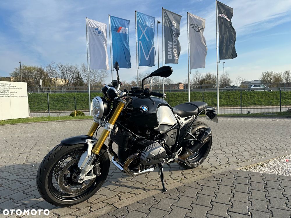 BMW R - 1