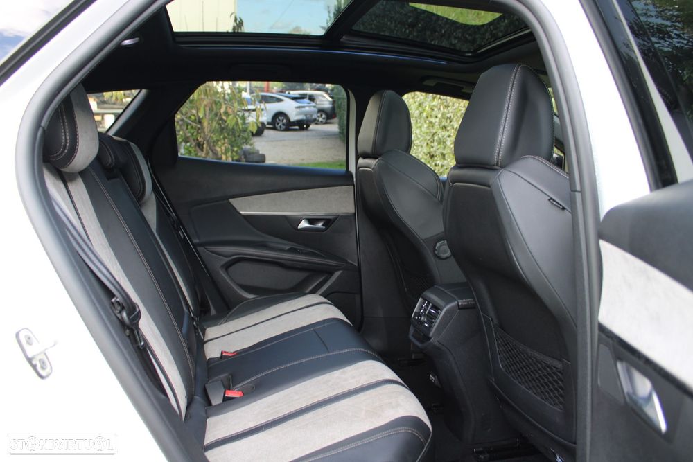 Peugeot 3008 1.6 Hybrid GT e-EAT8 - 27