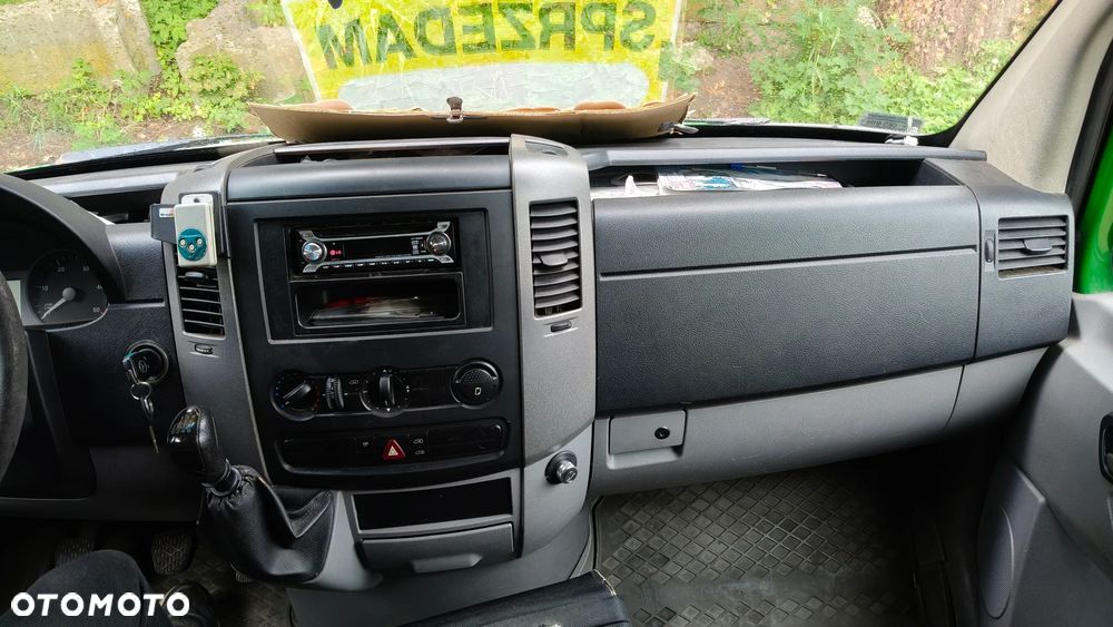Mercedes-Benz Sprinter - 10