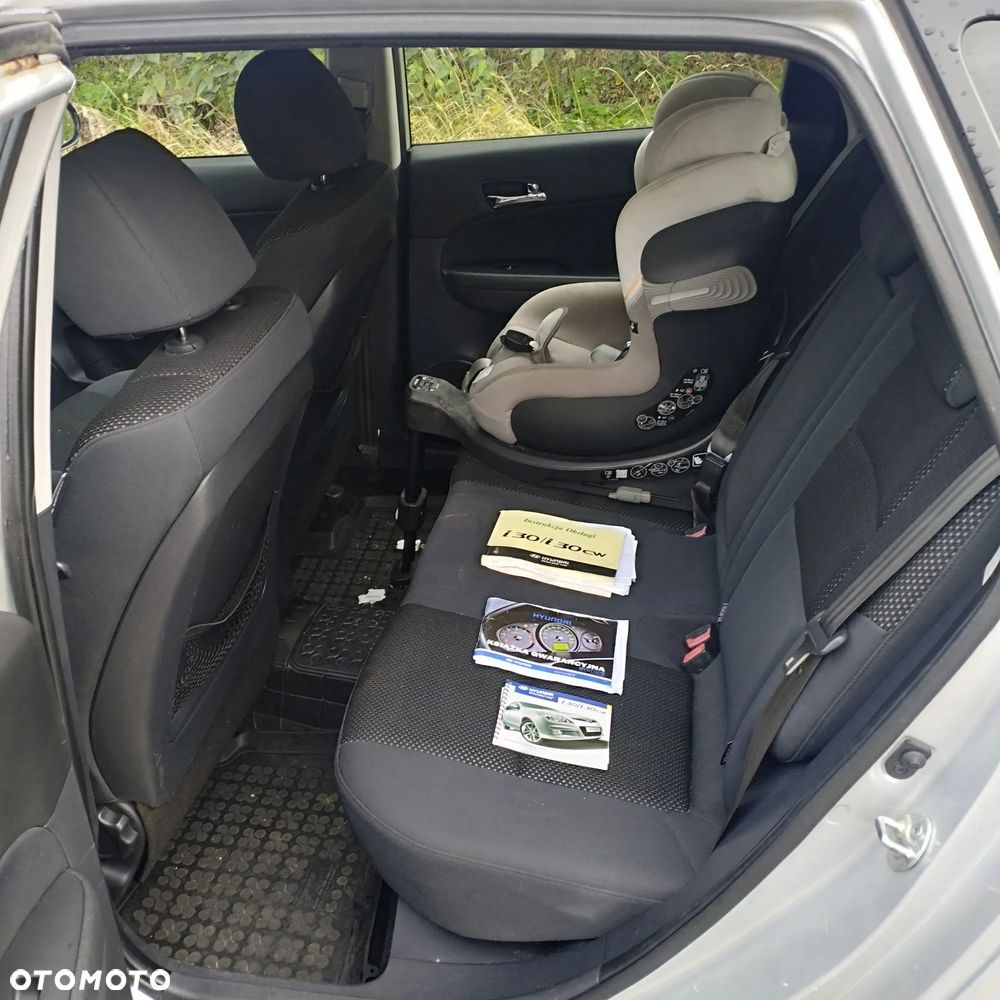 Hyundai i30 1.6 CRDi Classic + - 13