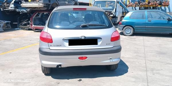 Para Peças Peugeot 206 Hatchback (2A/C) - 2