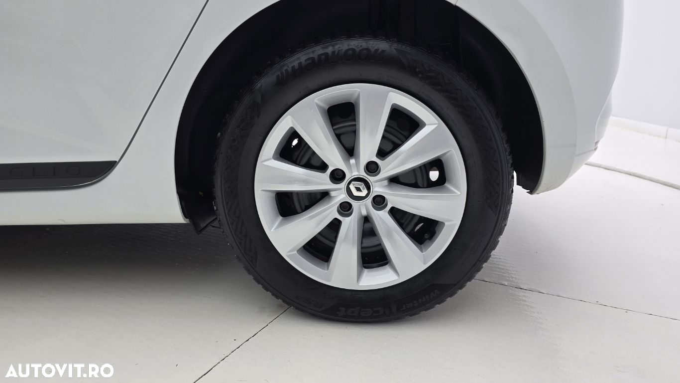 Renault Clio - 22