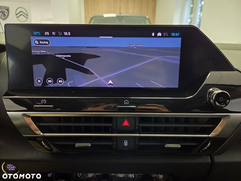 Citroën C4 1.2 PureTech Max S&S EAT8 - 26