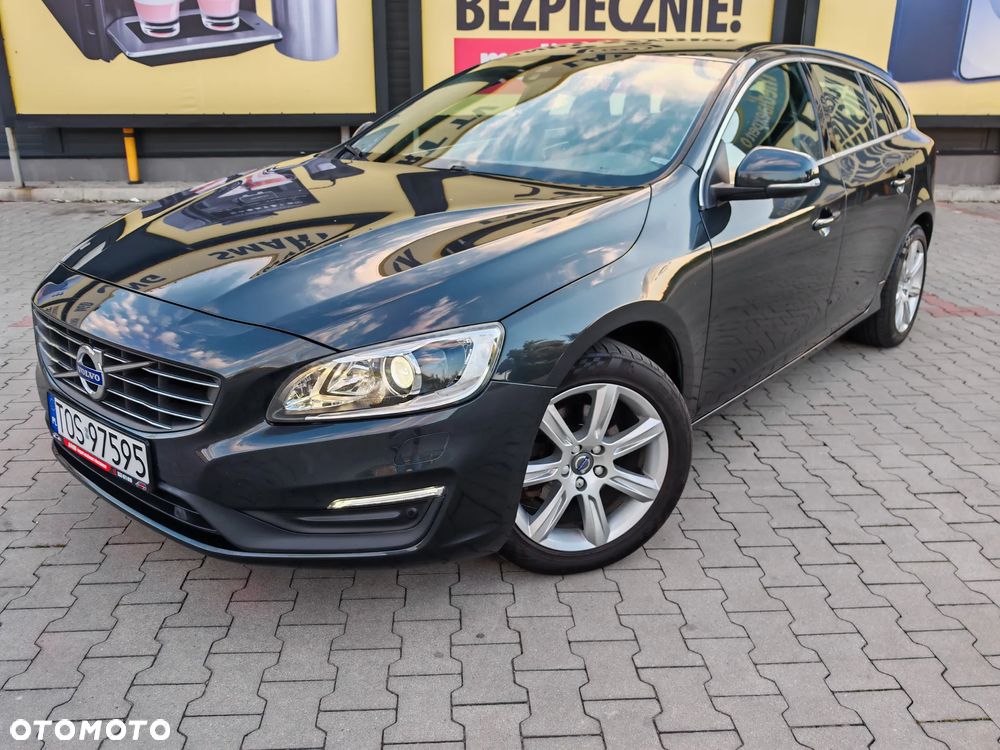 Volvo V60 D3 Momentum - 1