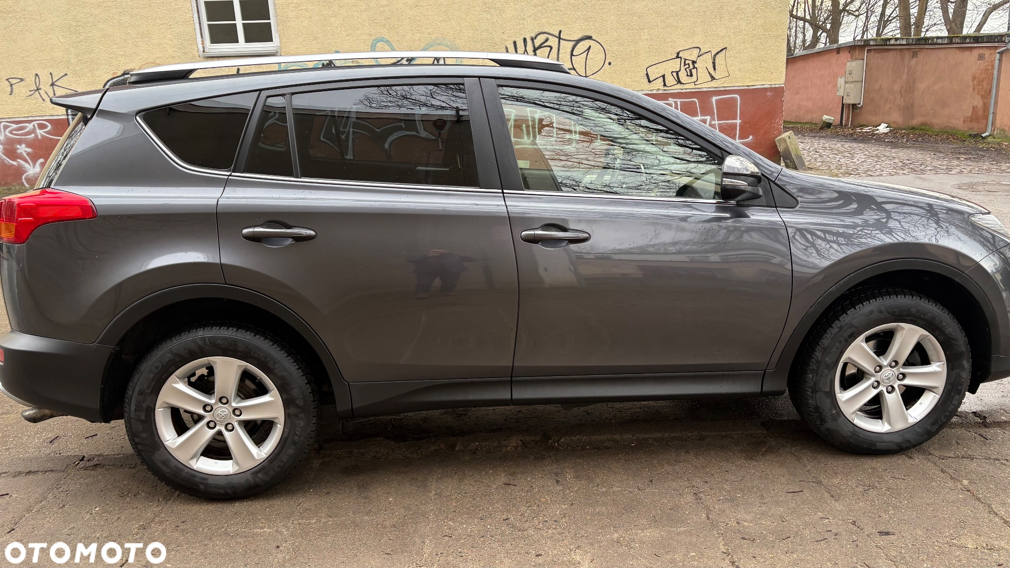 Toyota RAV4 2.0 D-4D Active 4x2 - 13