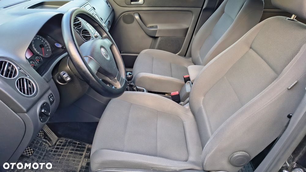 Volkswagen Golf Plus 1.6 Trendline - 12