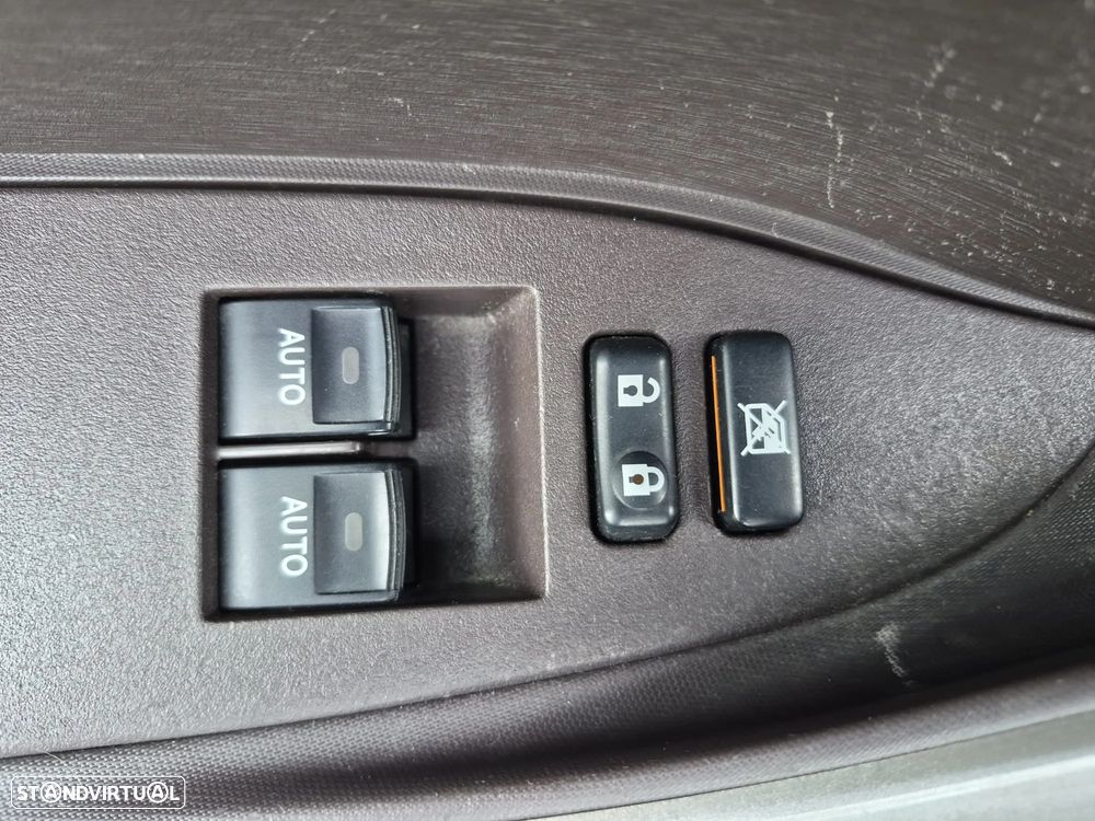 Toyota iQ 1.0 VVT-i Essential+AC - 13