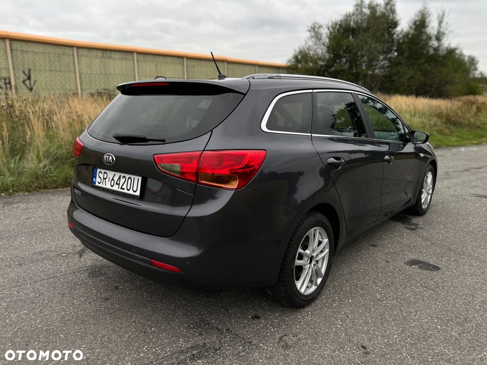 Kia Ceed - 23