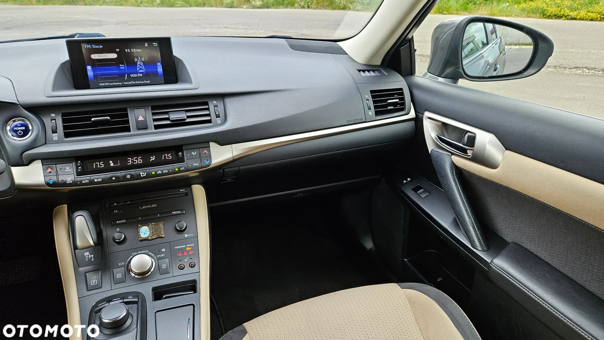 Lexus CT 200h Prestige - 28