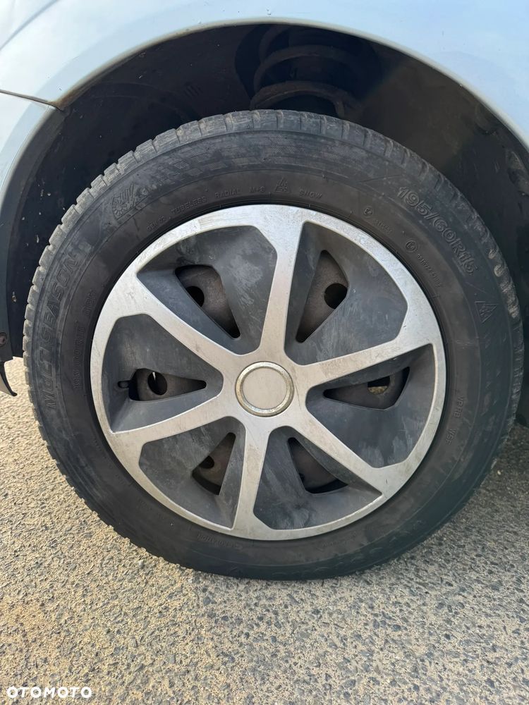 Ford Focus 1.8 Trend - 15