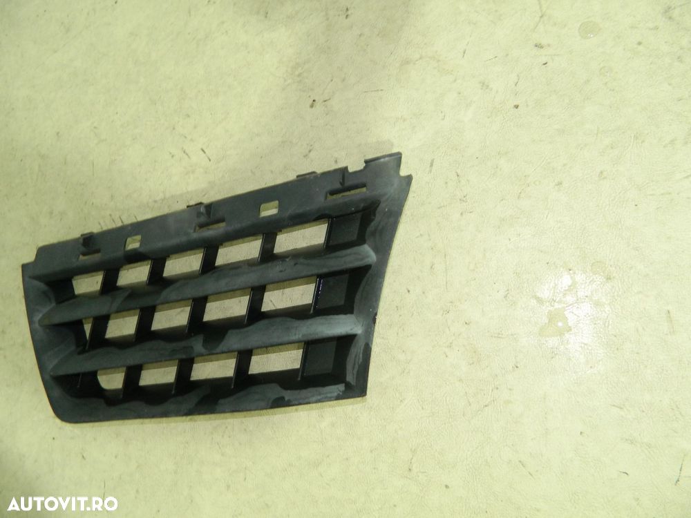 Grila radiator partea stanga, Renault Scenic, 2003, 2004, 2005, 2006,, 8200140329 - 7