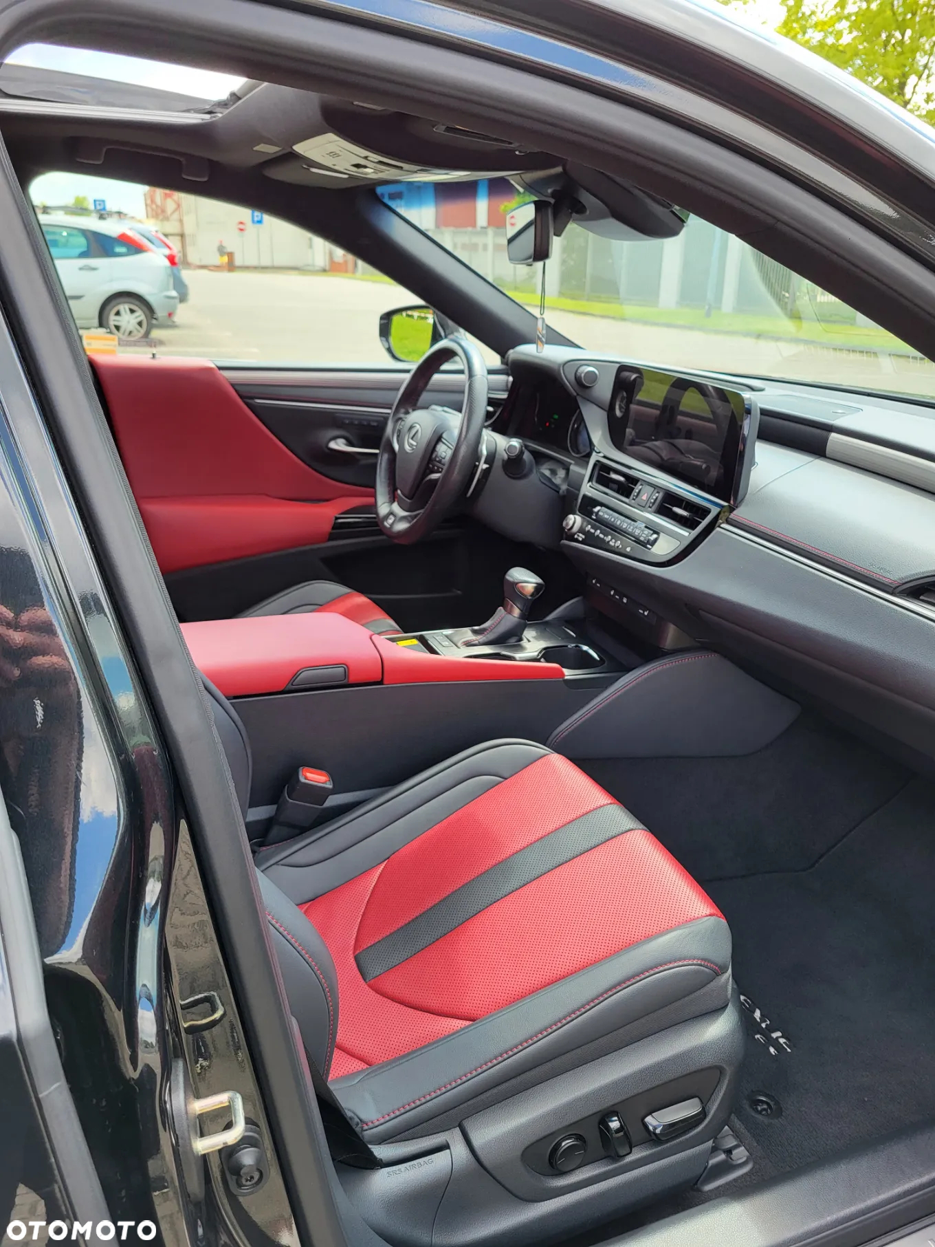 Lexus ES 300h F Sport - 15