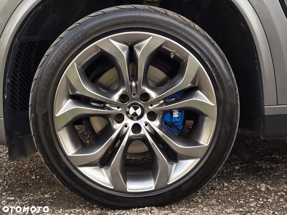BMW X5 xDrive35i - 14