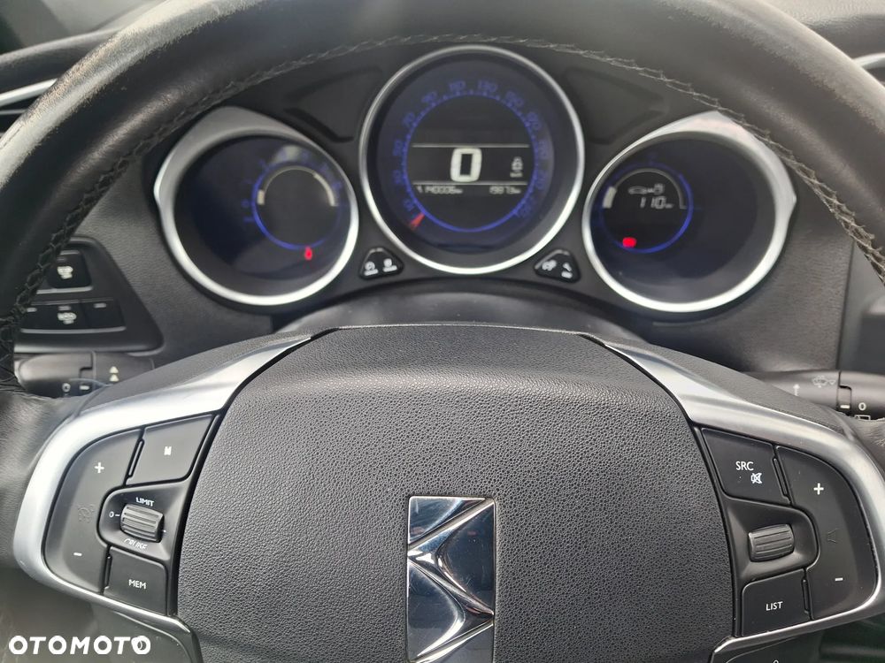 Citroën DS4 e-HDi 110 SoChic - 24
