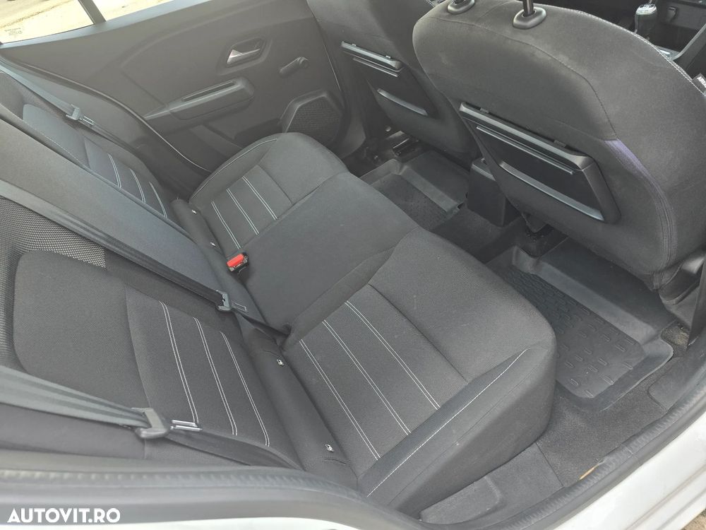 Dacia Logan TCe 90 MT6 Comfort - 10