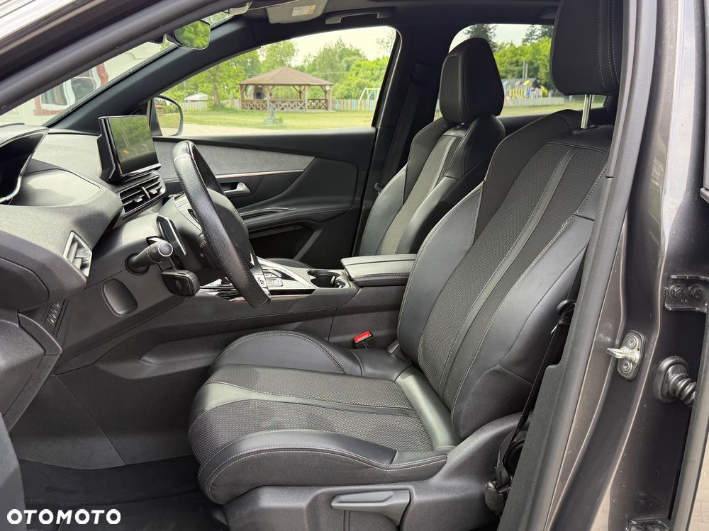 Peugeot 3008 225 e-EAT8 GT - 22