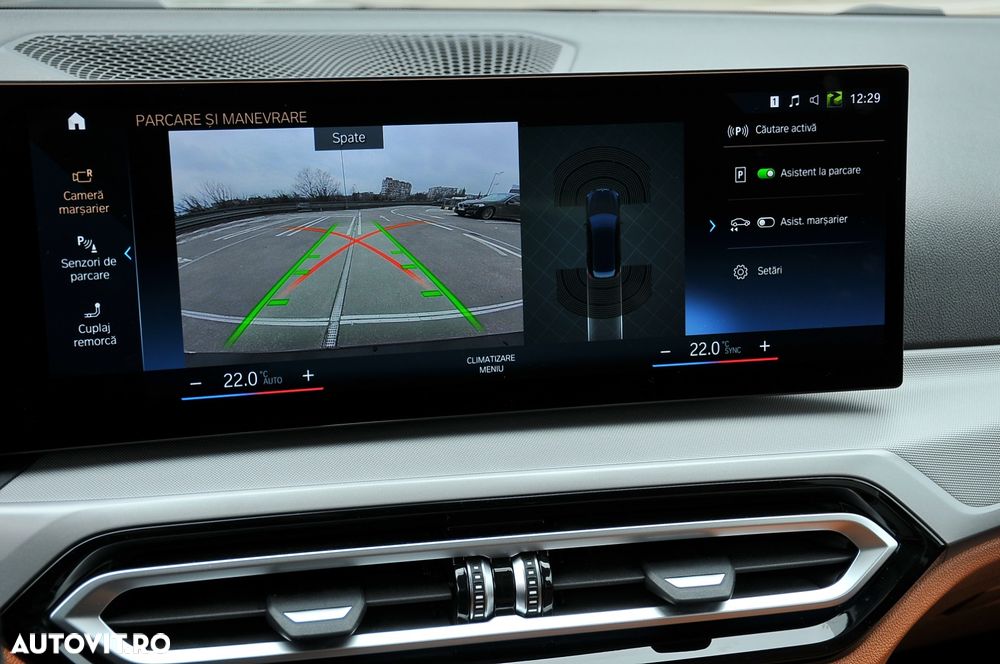 BMW Seria 3 318d AT MHEV - 13