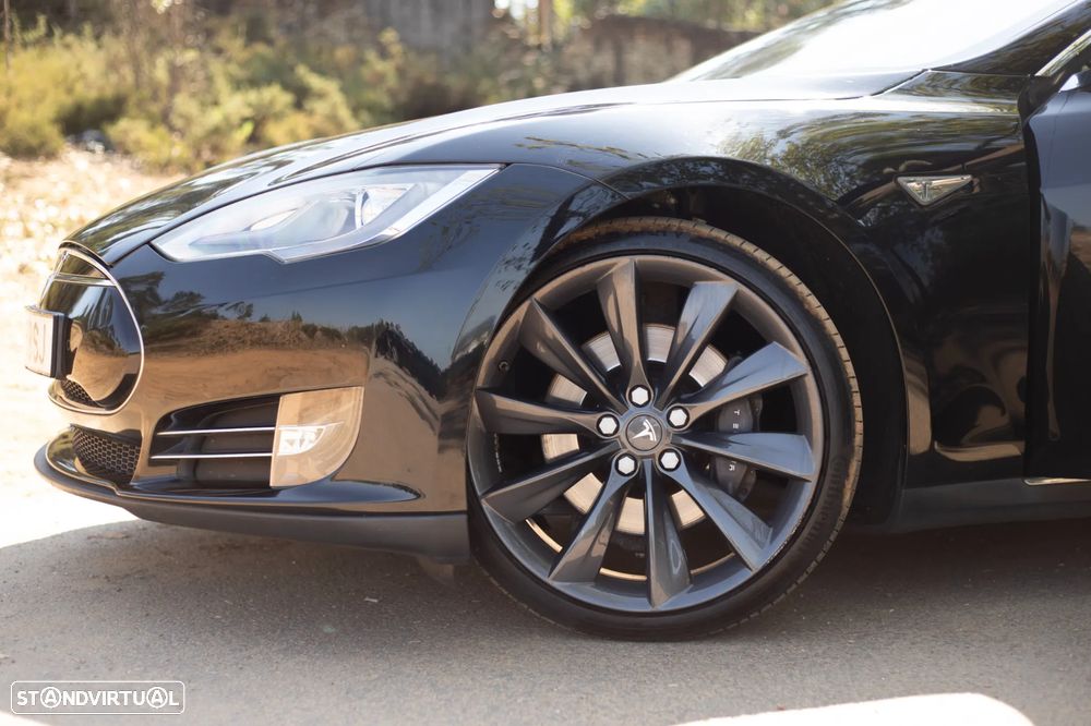 Tesla Model S Performance - 3