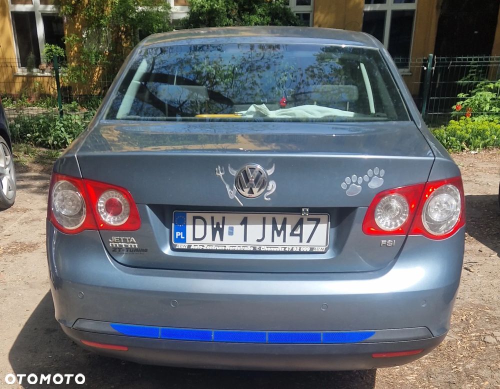 Volkswagen Jetta 1.6 FSI Comfortline - 2