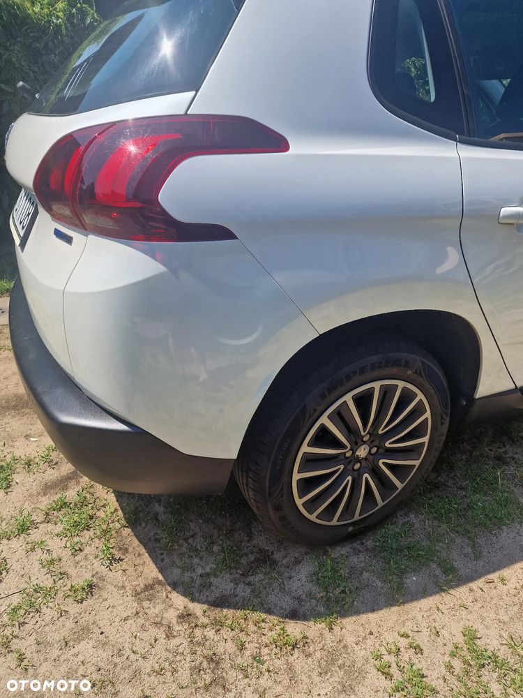 Peugeot 2008 1.2 Pure Tech Active - 5