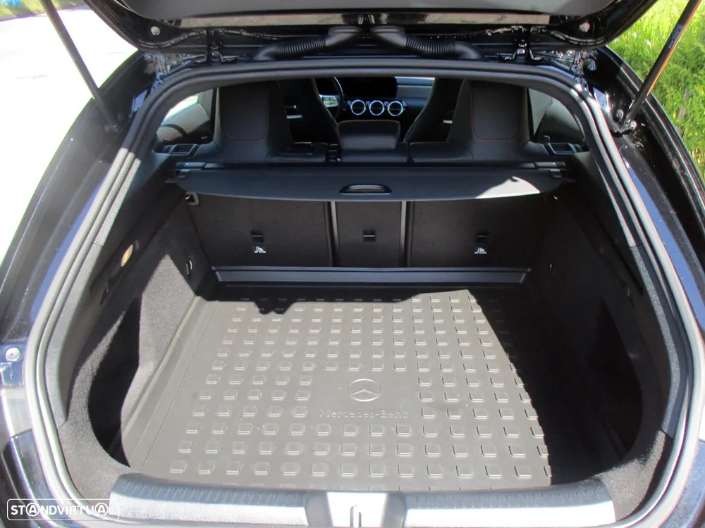 Mercedes-Benz CLA 180 d Shooting Brake AMG Line Aut. - 30