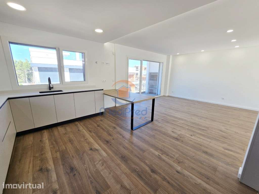 Moradia T5 isolada, com Piscina de Água Salgada | Santa Iria de Azó... - Grande imagem: 4/56