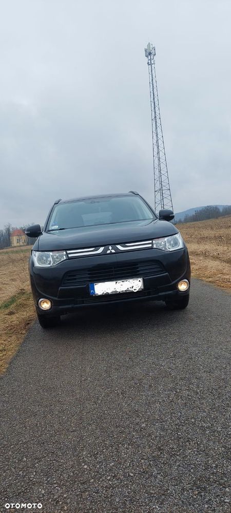 Mitsubishi Outlander - 14