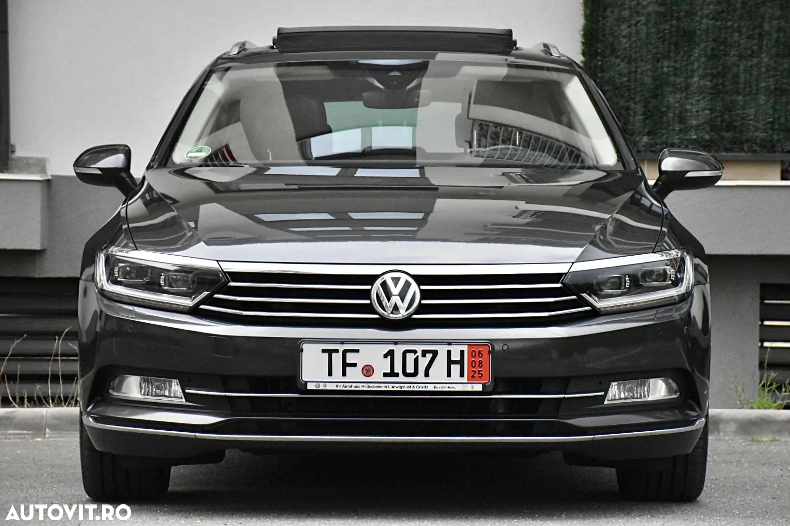 Volkswagen Passat Variant 2.0 TDI SCR DSG BlueMotion Highline - 11