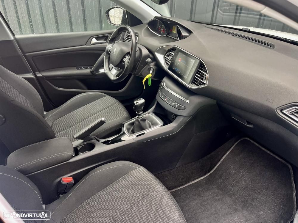 Peugeot 308 1.5 BlueHDi Business Line - 26