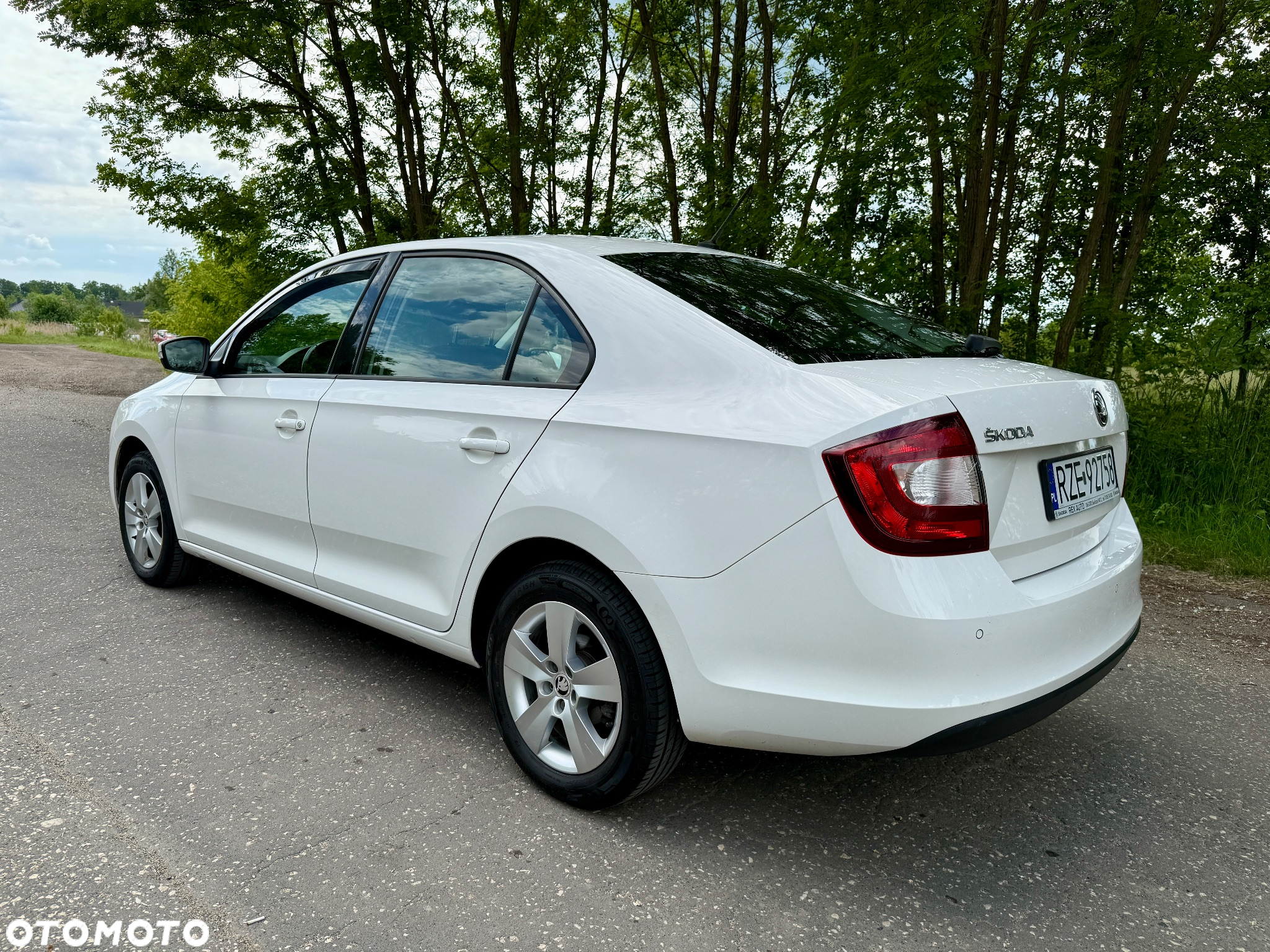 Skoda RAPID 1.6 TDI DPF Style - 8