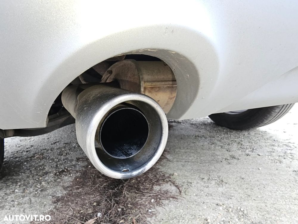 Ford Kuga 2.0 TDCi Powershift 4WD Titanium - 14