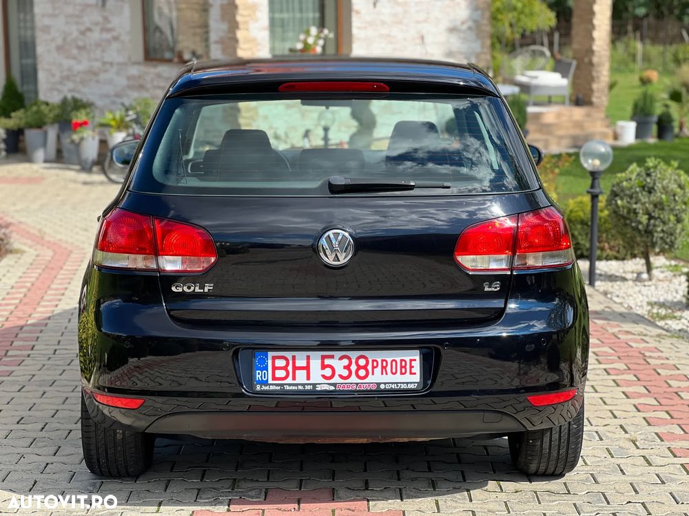 Volkswagen Golf 1.6 Comfortline - 10