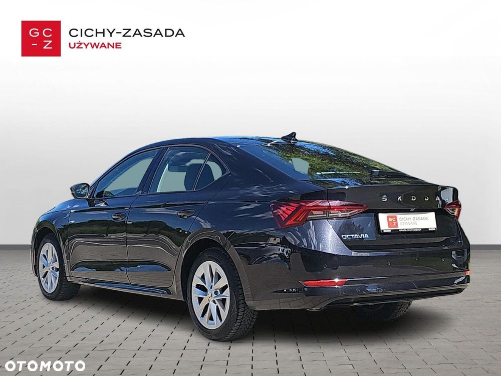 Skoda Octavia 2.0 TDI Ambition DSG - 5