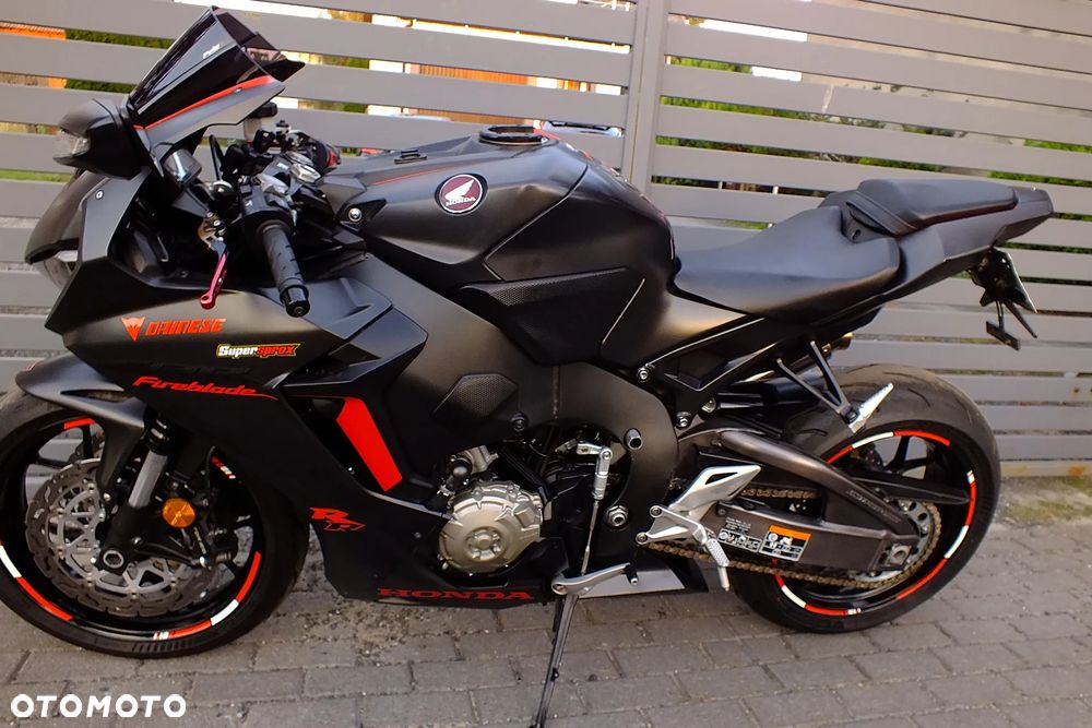 Honda CBR - 3