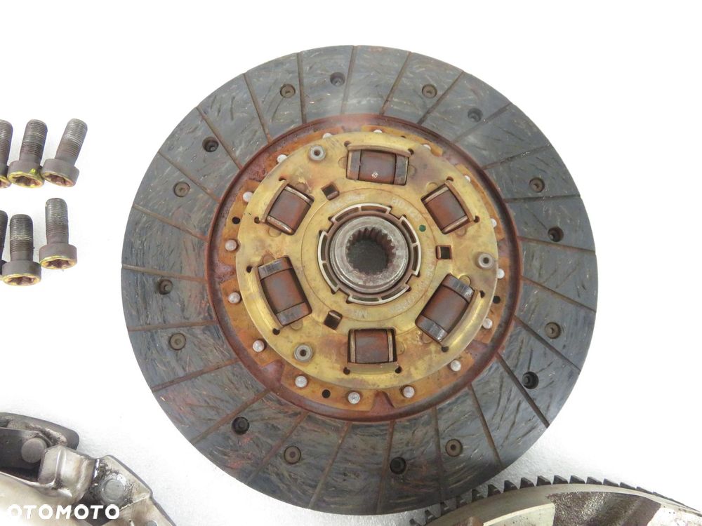 KOŁO ZAMACHOWE KIA SPORTAGE II 2.0 CRDi - 5