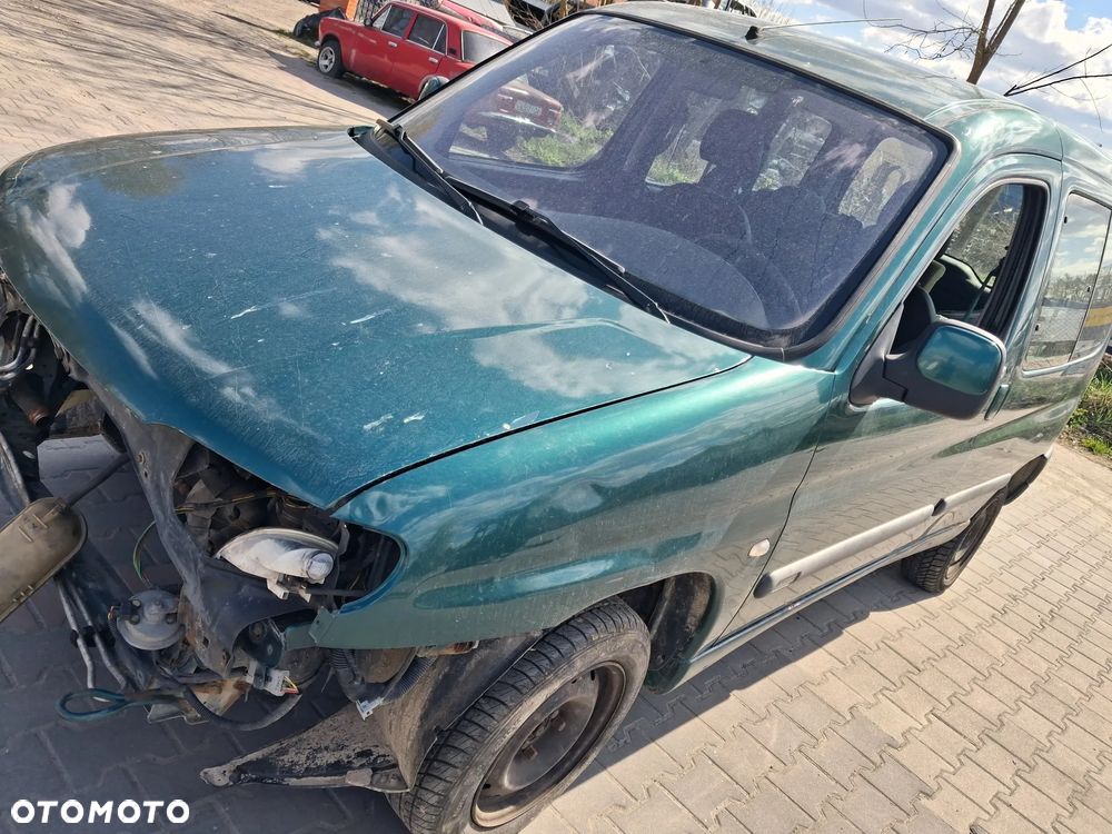 Citroen Berlingo I Peugeot Partner 1 Multispace silnik 1.9 D 51kW 70KM DW8 pompa wtryskowa Delphi R8448B371B skrzynia biegów drzwi maska klapa zderzak błotnik zielony KQAC maglownica belka mcperson sterownik panel moduł silniczek fotel szyba lusterko pompa przewód wąż kanapa wyświetlacz osłona mocowanie listwa felga zwrotnica lampa kokpit schowek stacyjka moduł komfortu bsi bsm boczek wentylator obudowa przewód alternator przekaźnik  mechanizm NA CZĘŚCI - 13