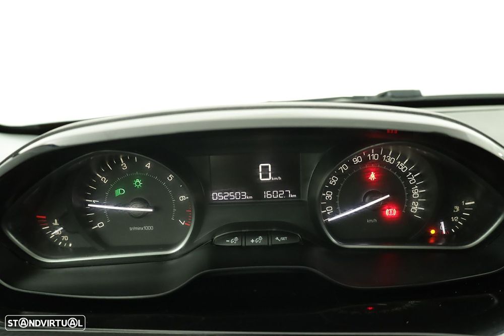 Peugeot 2008 1.2 PureTech Signature - 16