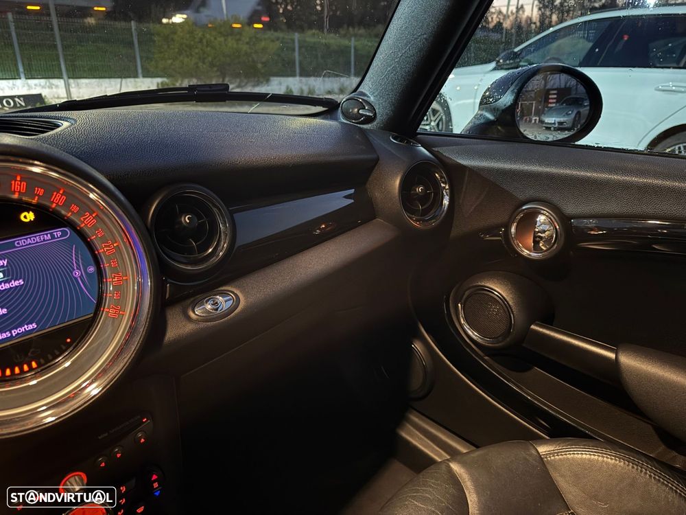 MINI Cabrio Cooper SD - 13