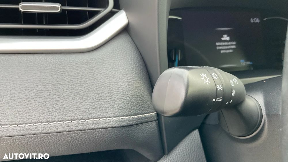 Toyota RAV4 2.5 4x4 Hybrid Lounge - 19