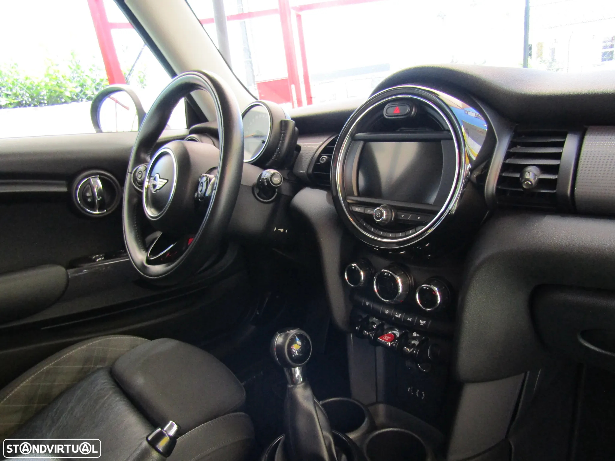 MINI 3 Portas Cooper D - 15