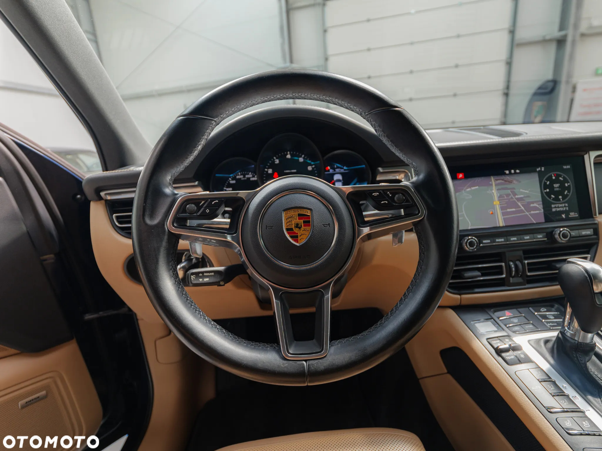 Porsche Macan Standard - 24